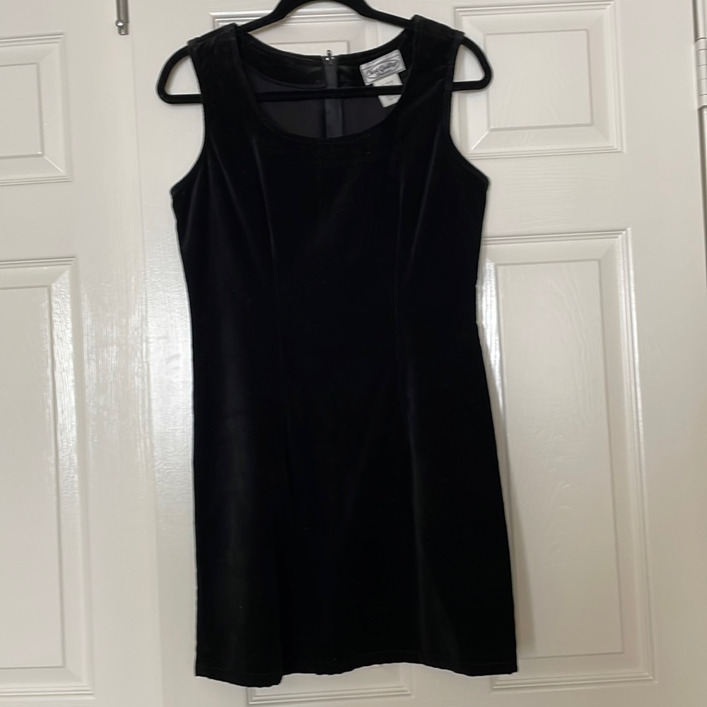 Black velveteen jumper/dress, size 7/8.